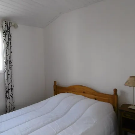 Holiday home Maison Proche Centre, 4 Pers, Terrasse - Fr-1-823-105 *